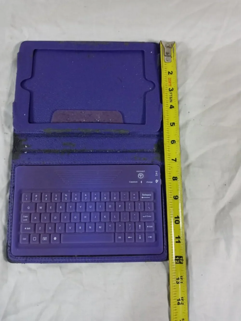 Purple Tablet Case With Bluetooth Mini Charging Keyboard Electronic in Good Cond